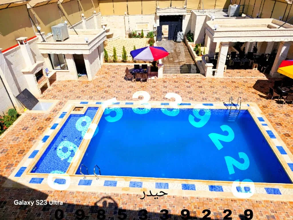card-img