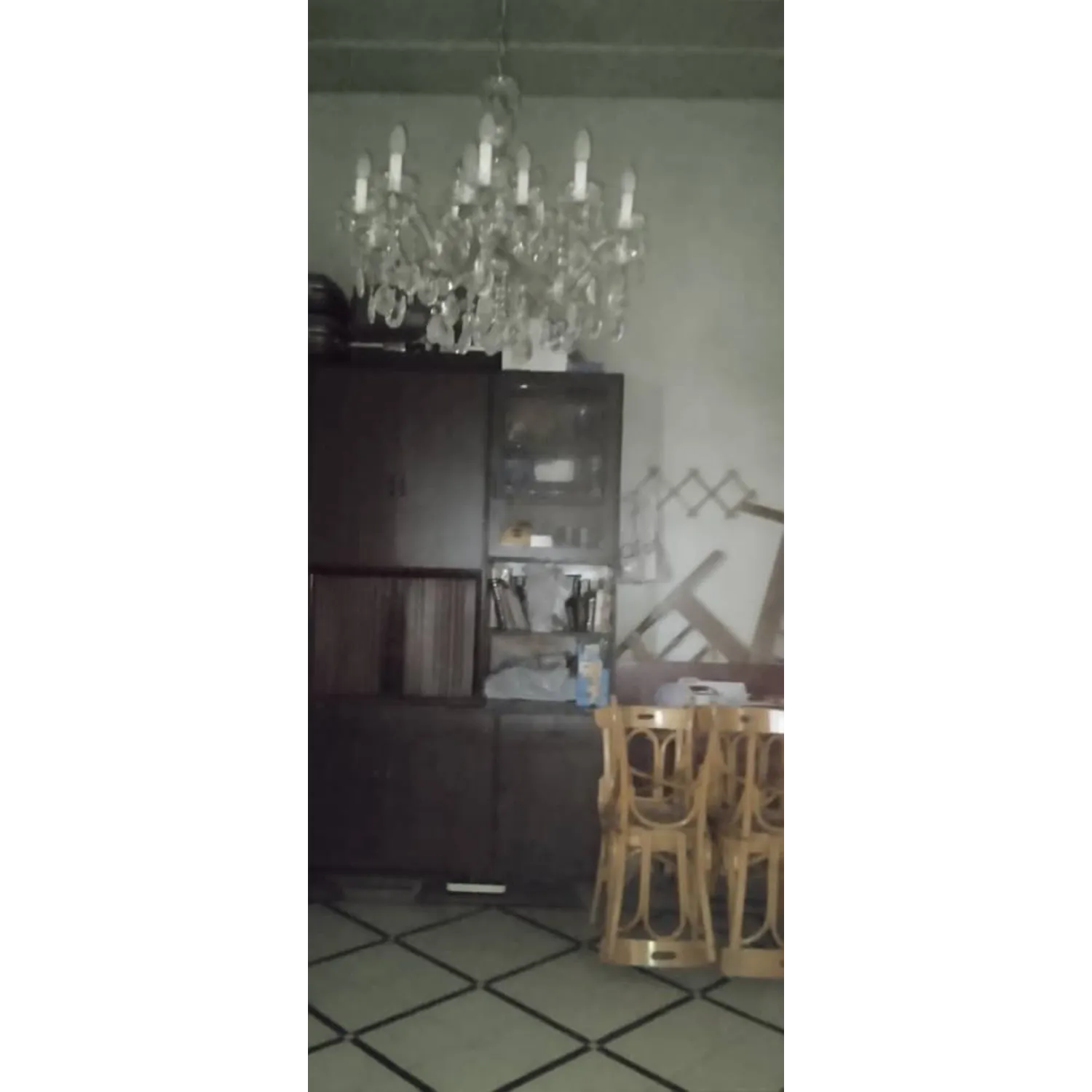 card-img